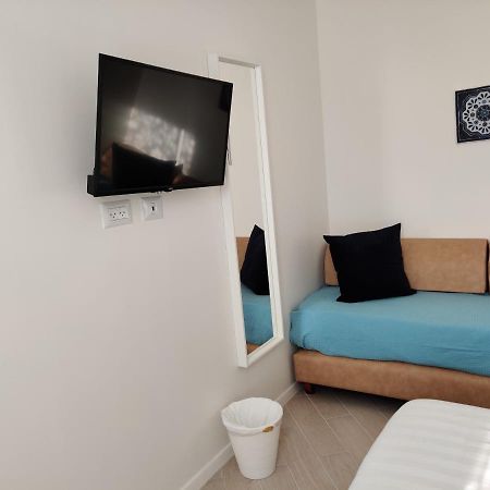 Migdal Luxury Suites Netanya J29 Екстер'єр фото
