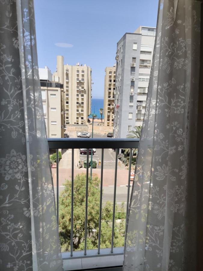 Migdal Luxury Suites Netanya J29 Екстер'єр фото