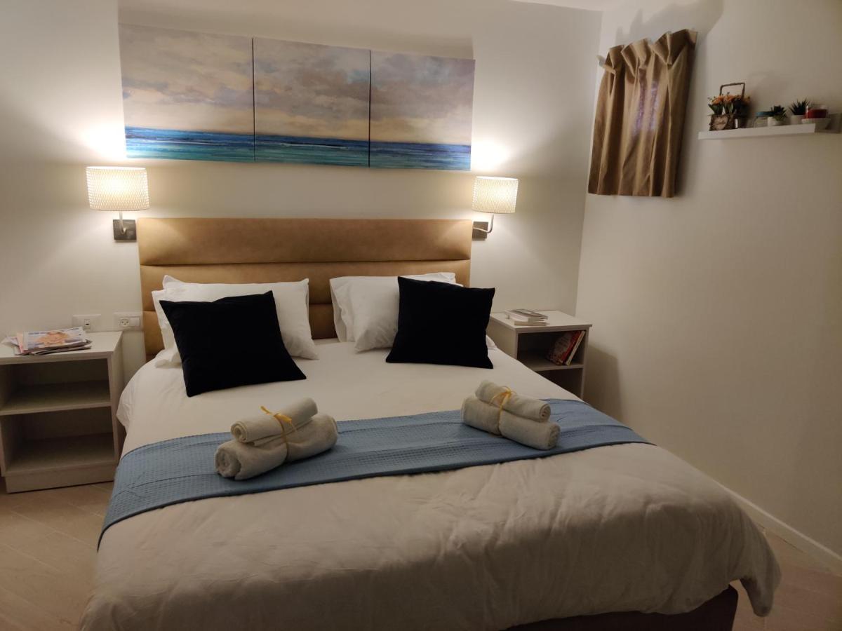 Migdal Luxury Suites Netanya J29 Екстер'єр фото