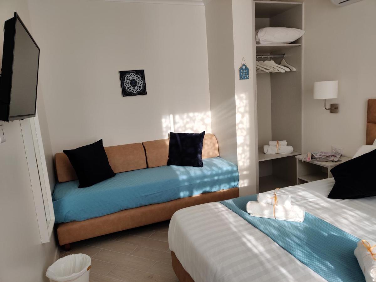 Migdal Luxury Suites Netanya J29 Екстер'єр фото